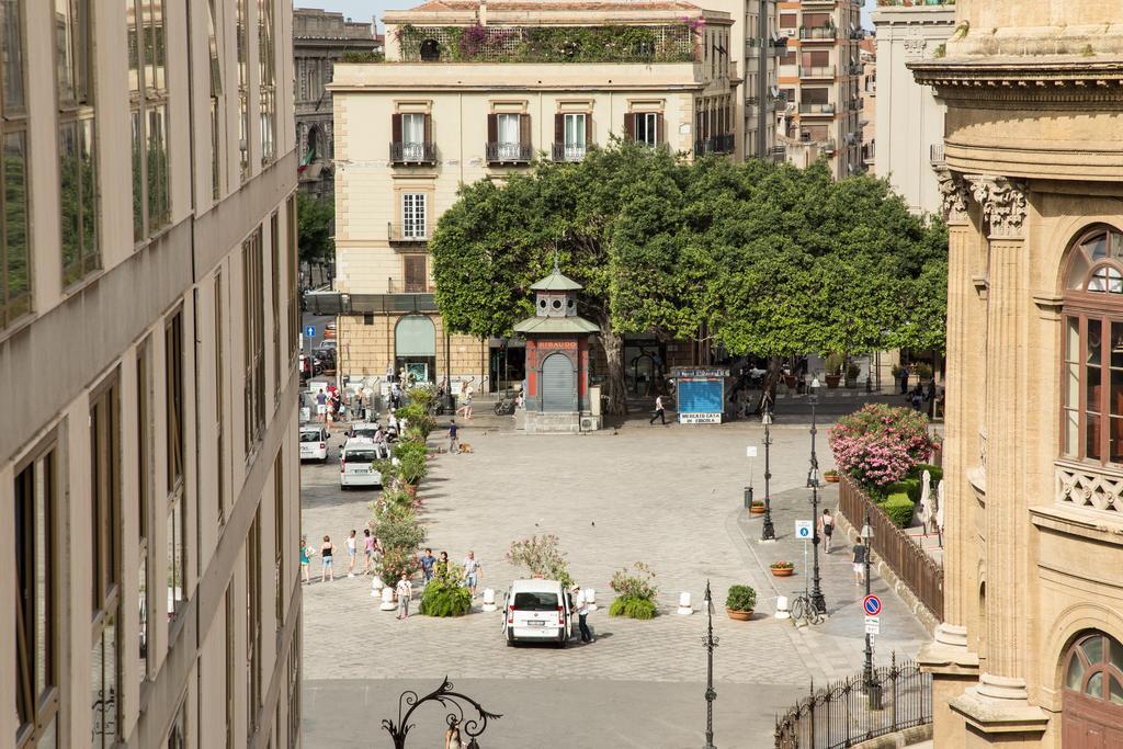 All'Ombra Del Massimo Palermo Luaran gambar